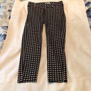 Ankle length pixie pants (stretchy)